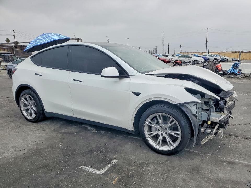 2020 TESLA MODEL Y 4