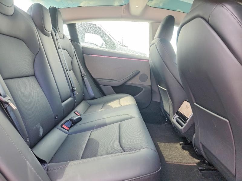 2026 TESLA MODEL 3 10