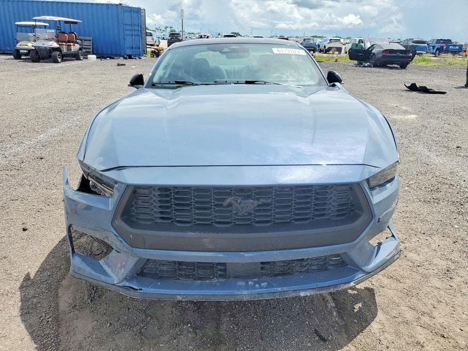 2026 FORD MUSTANG 5