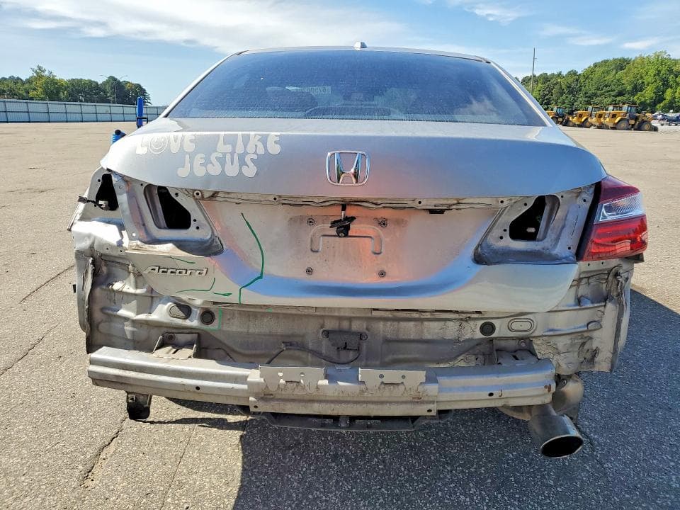 2017 HONDA ACCORD EX 6