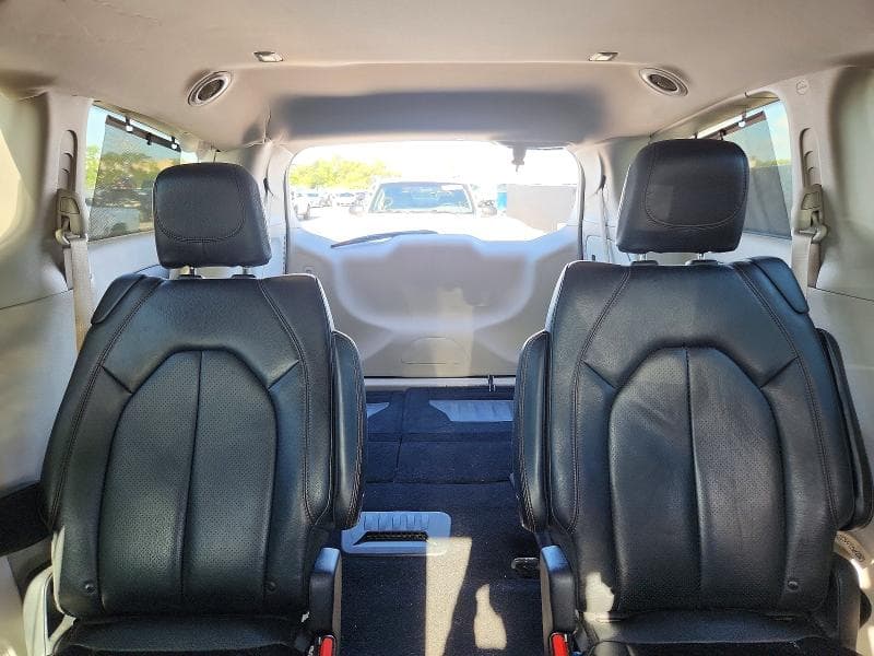 2019 CHRYSLER PACIFICA TOURING L 10