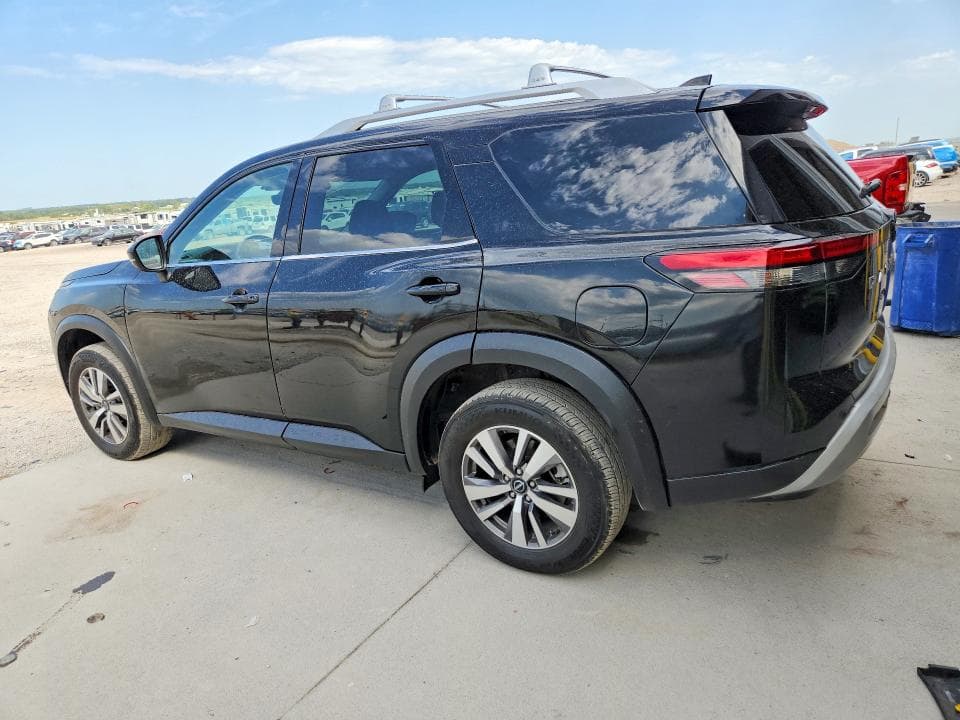 2023 NISSAN PATHFINDER SL 2