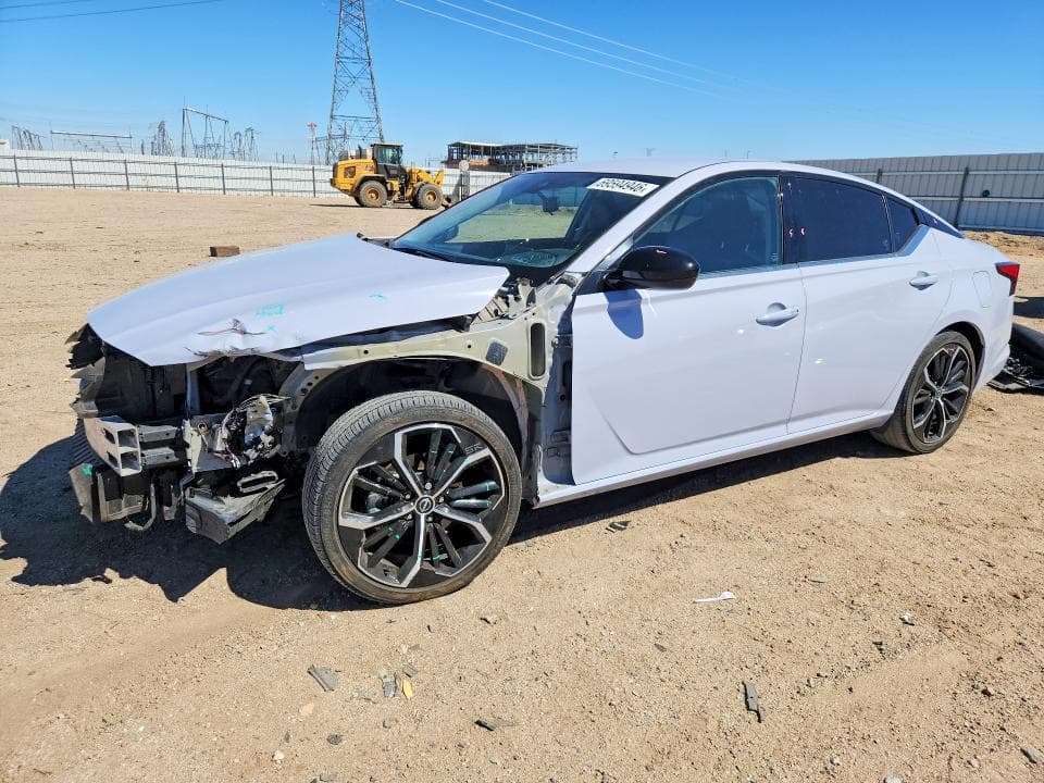 2024 NISSAN ALTIMA SR