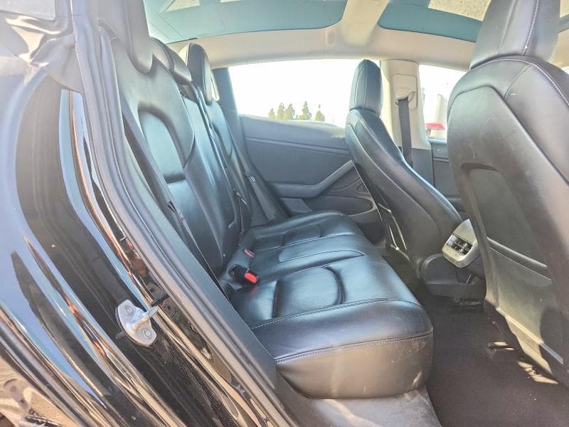 2018 TESLA MODEL 3 10
