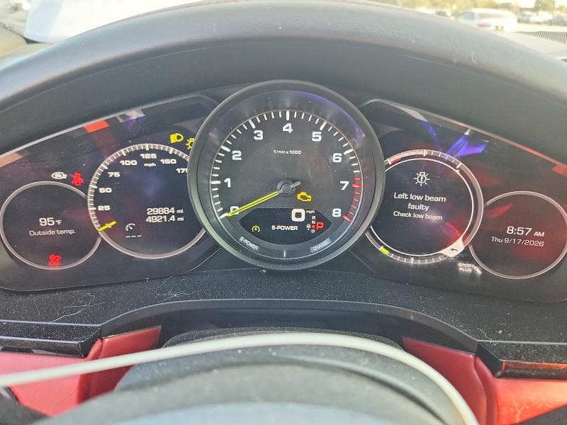 2021 PORSCHE CAYENNE E-HYBRID 9