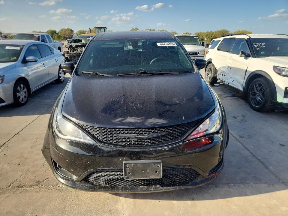 2020 CHRYSLER PACIFICA TOURING 5