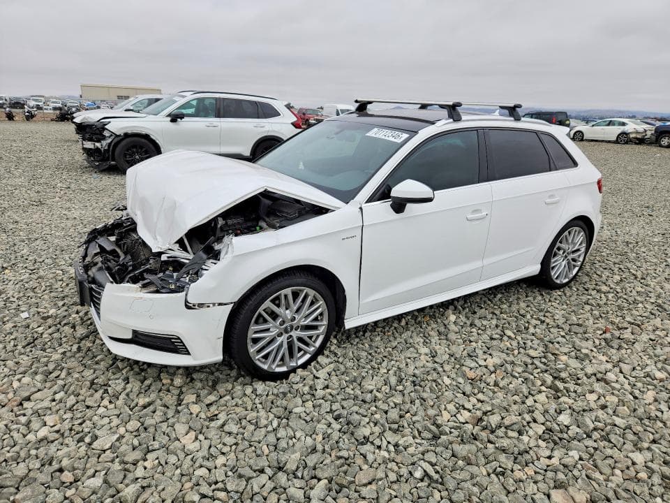 2018 AUDI A3 E-TRON PREMIUM PLUS - 1