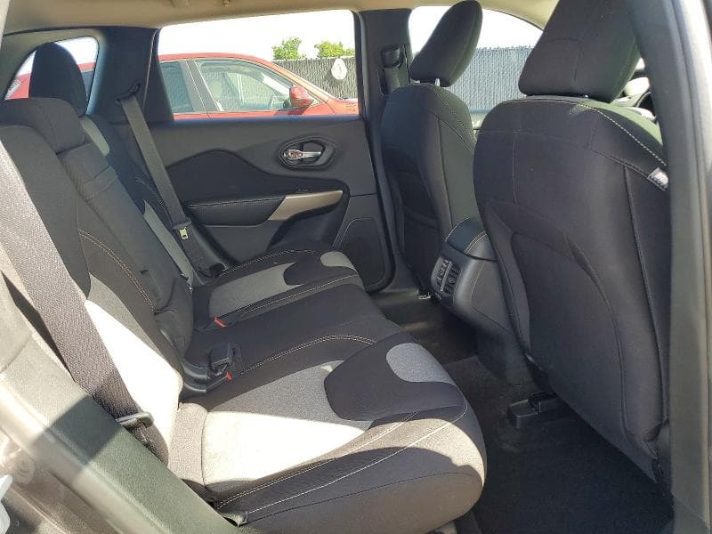 2018 JEEP CHEROKEE LATITUDE 11