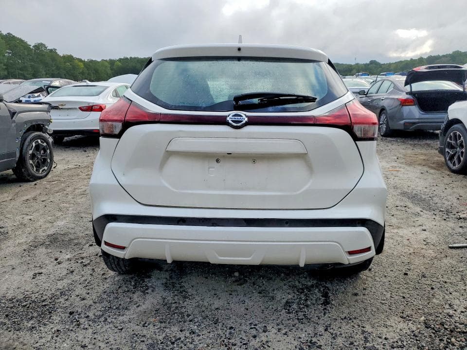 2021 NISSAN KICKS S 6