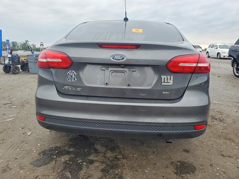 2017 FORD FOCUS SE 6