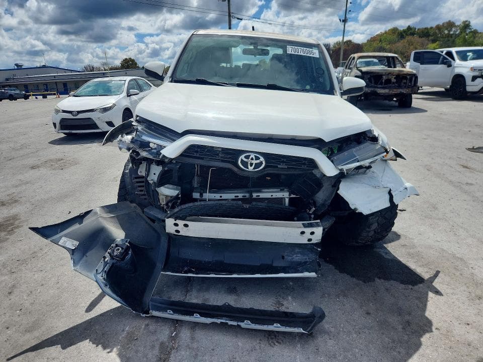 2019 TOYOTA 4RUNNER SR5 5