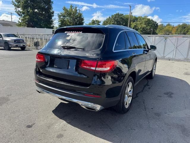2018 MERCEDES-BENZ GLC 300 4MATIC 3