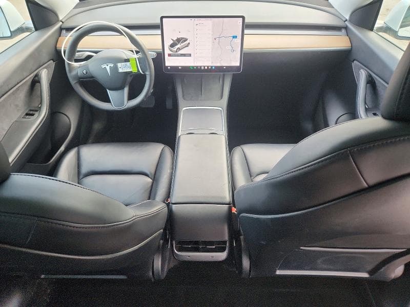 2021 TESLA MODEL Y 8