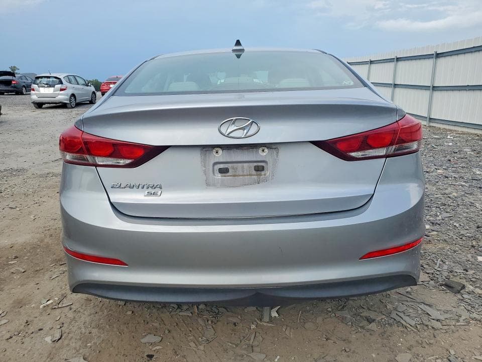 2017 HYUNDAI ELANTRA SE 6