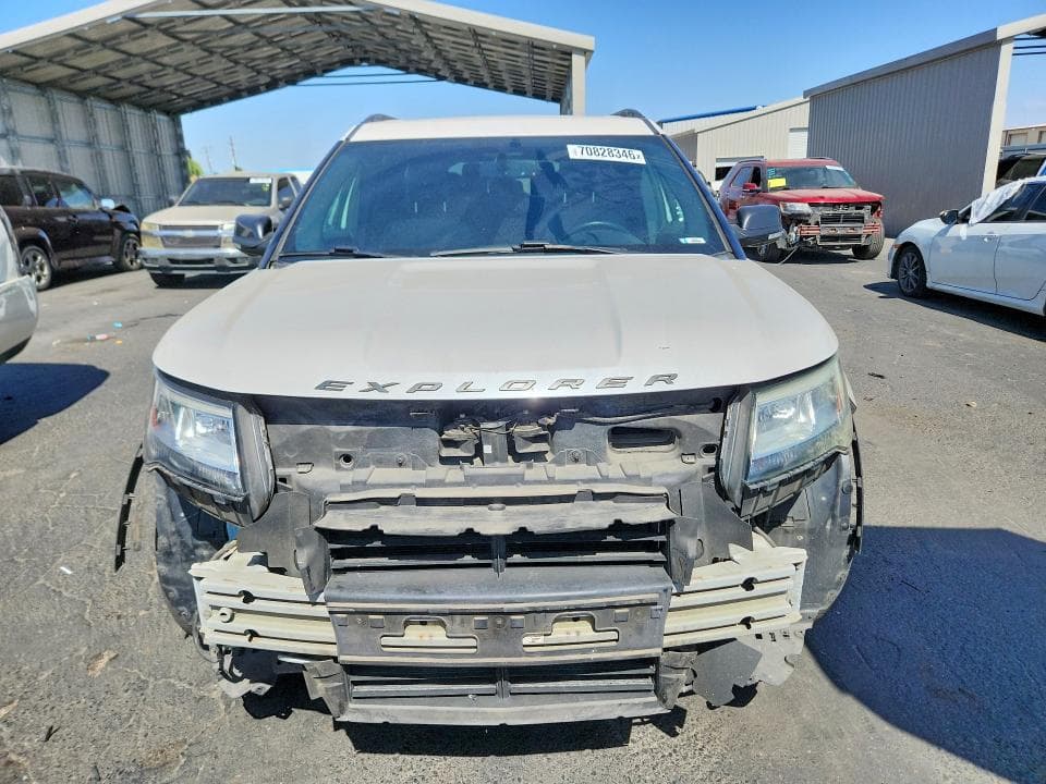 2017 FORD EXPLORER XLT 5