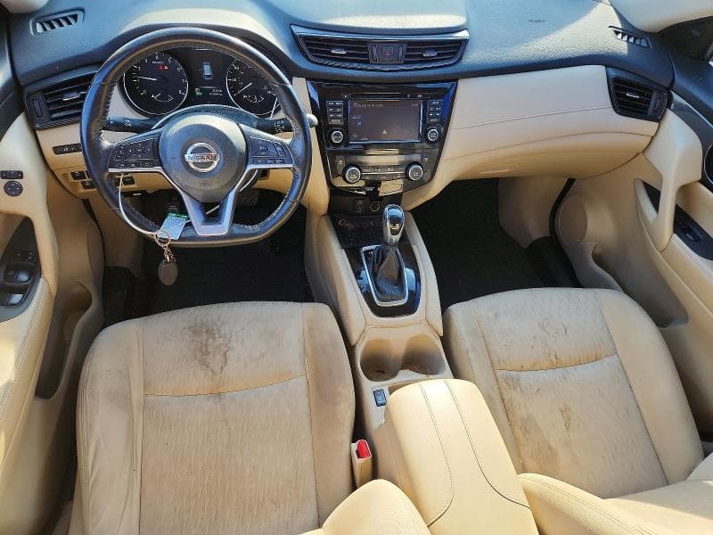 2017 NISSAN ROGUE SV 8