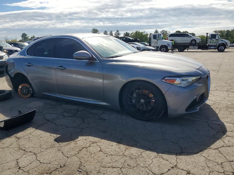 2018 ALFA ROMEO GIULIA 4