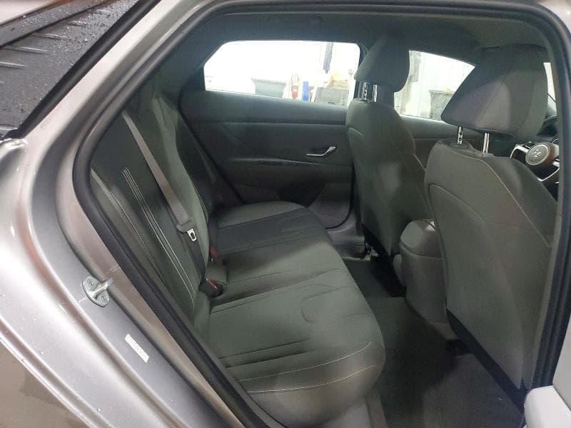 2023 HYUNDAI ELANTRA SEL 10