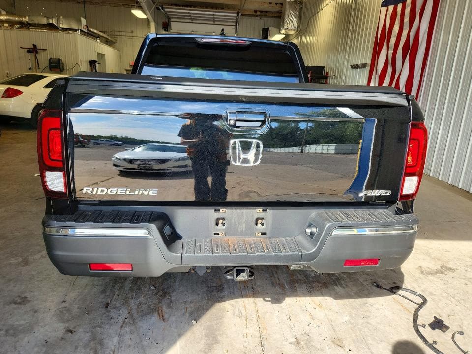 2017 HONDA RIDGELINE RTL 6