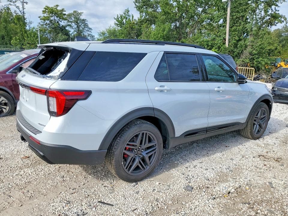 2026 FORD EXPLORER ST-LINE 3