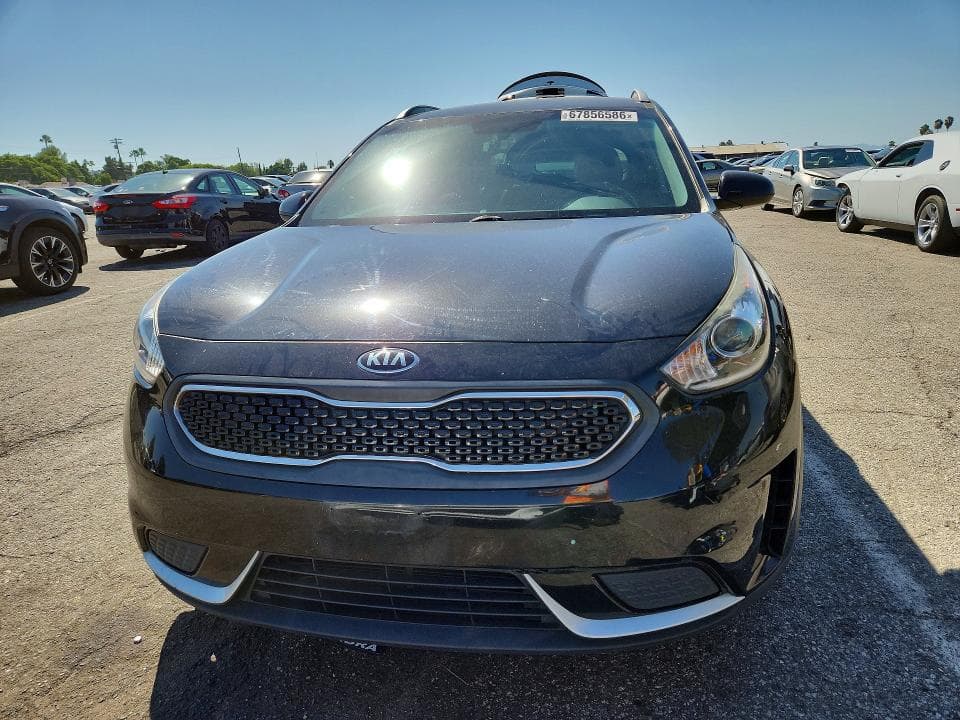 2017 KIA NIRO LX 5