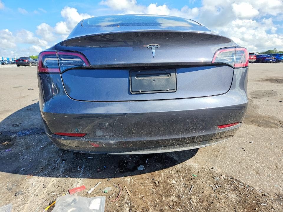 2023 TESLA MODEL 3 6