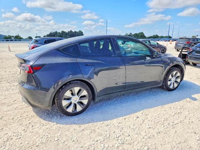 2024 TESLA MODEL Y 3