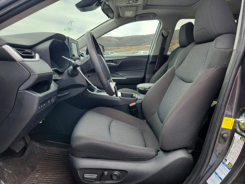 2022 TOYOTA RAV4 XLE 7