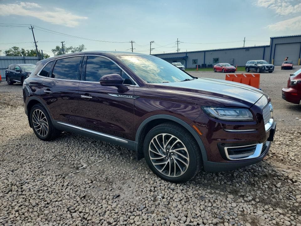 2019 LINCOLN NAUTILUS RESERVE 4