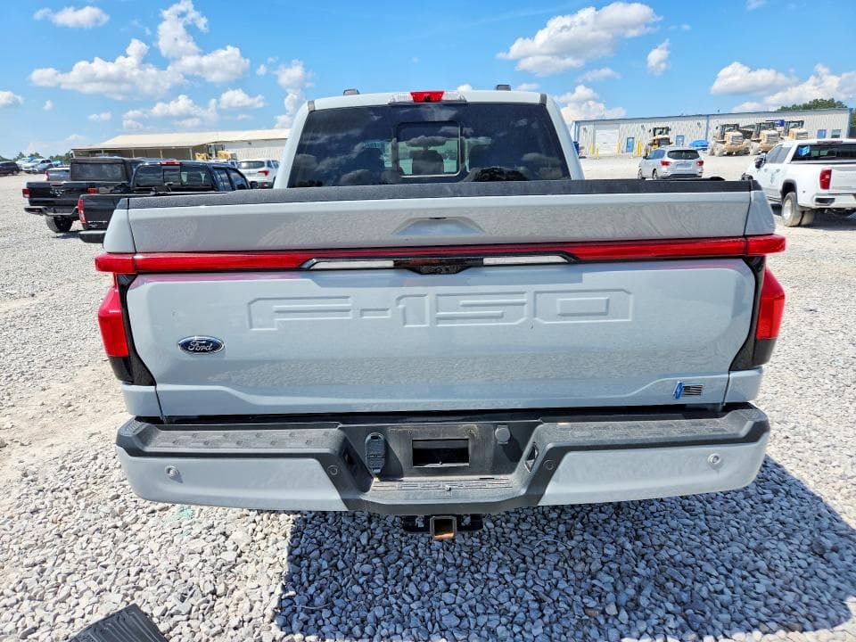 2023 FORD F150 LIGHTNING PRO 6