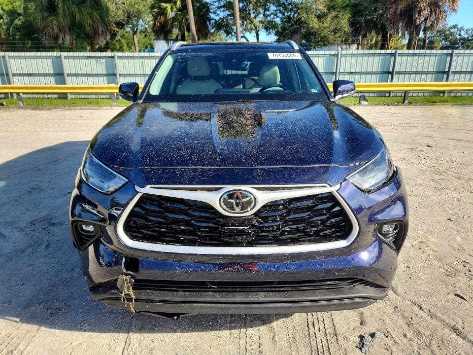 2023 TOYOTA HIGHLANDER XLE 5