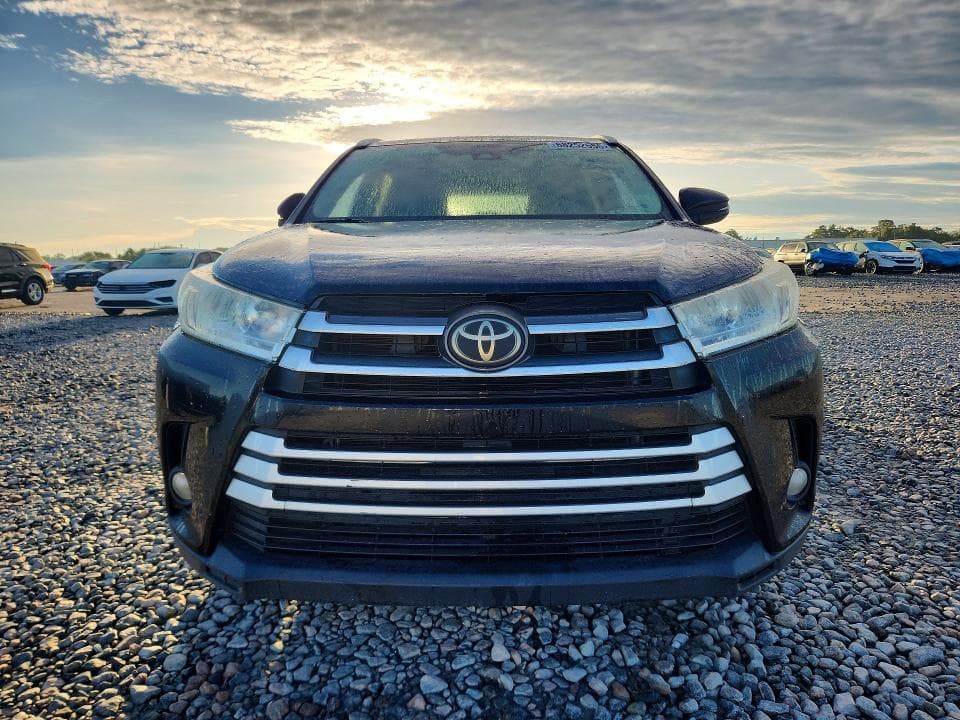 2018 TOYOTA HIGHLANDER XLE 5