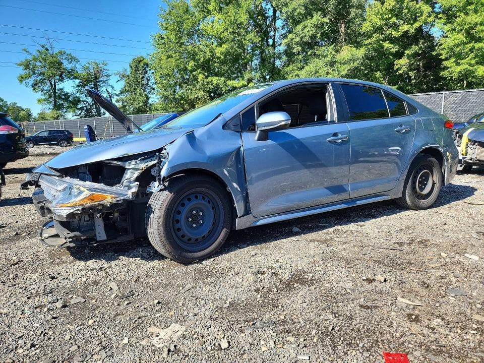 2021 TOYOTA COROLLA LE - 1