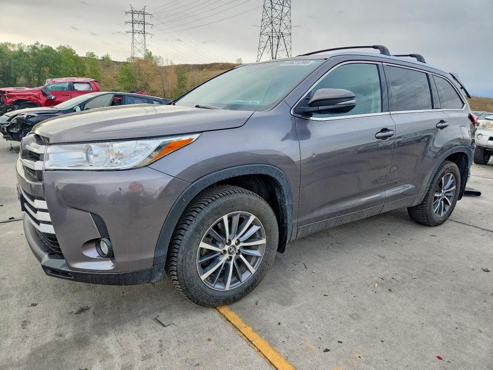 2018 TOYOTA HIGHLANDER XLE - 1