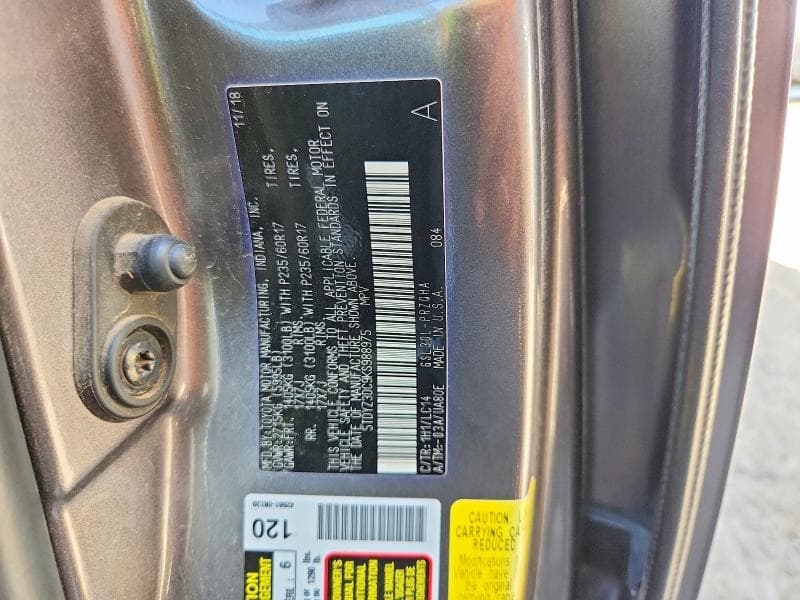 2019 TOYOTA SIENNA XLE 8-PASSENGER 13