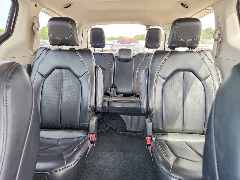 2023 CHRYSLER PACIFICA TOURING L 10