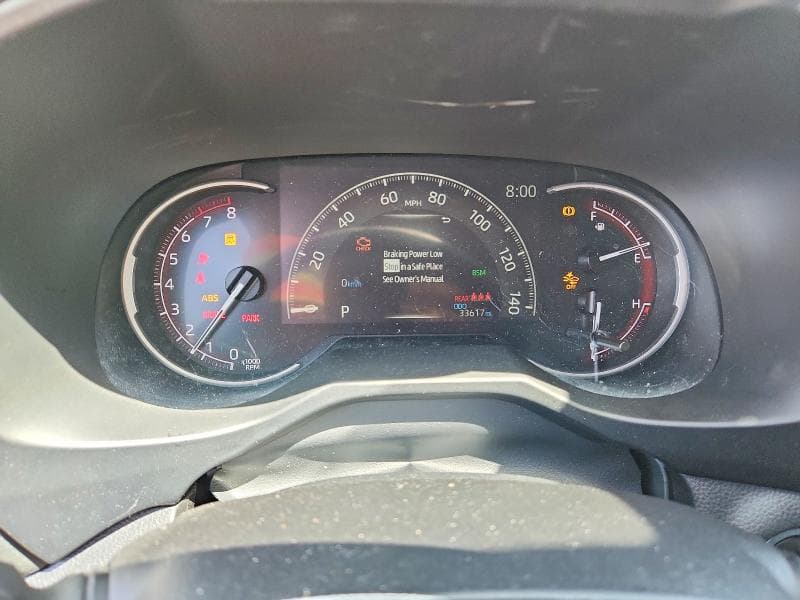 2025 TOYOTA RAV4 XLE 9