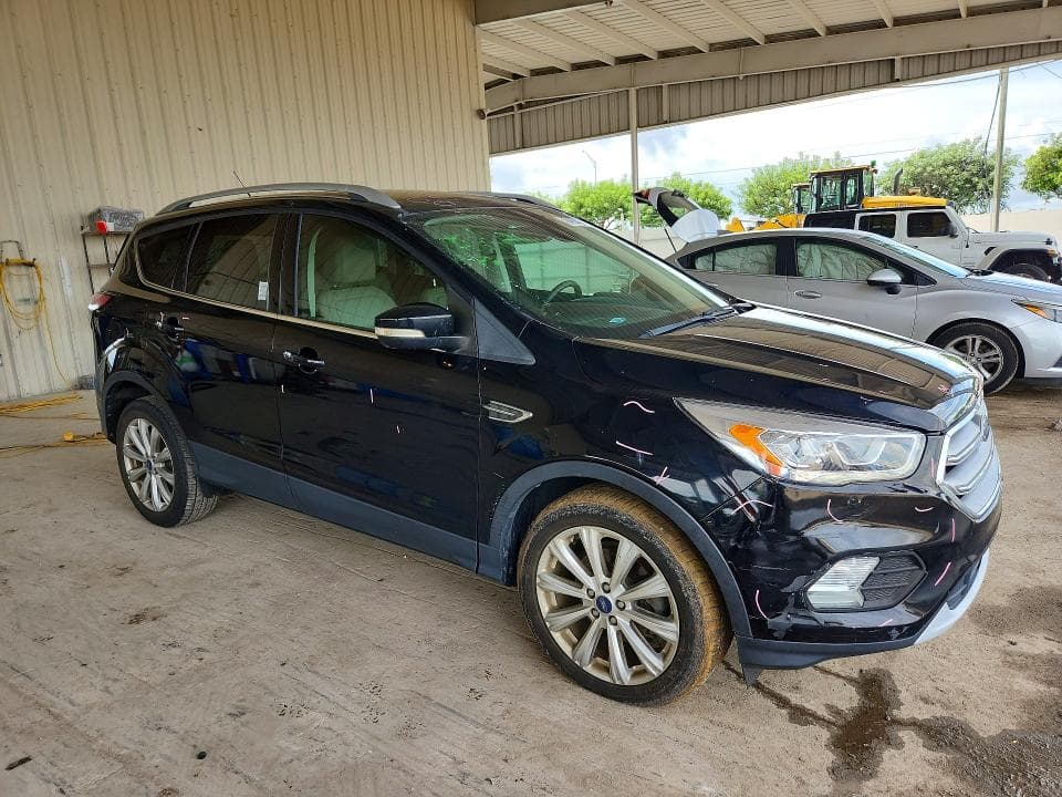 2017 FORD ESCAPE TITANIUM 4