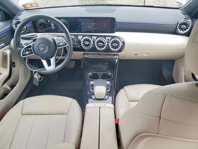 2019 MERCEDES-BENZ A 220 4MATIC 8