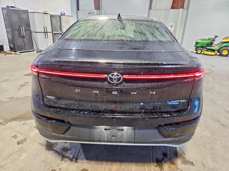 2023 TOYOTA CROWN LIMITED 6