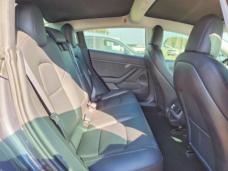 2018 TESLA MODEL 3 10