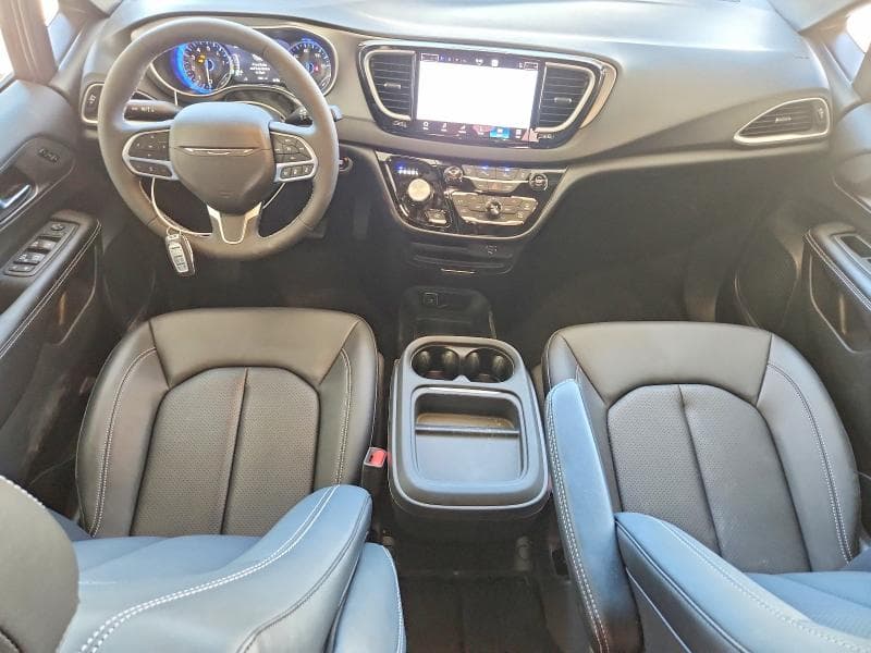 2027 CHRYSLER PACIFICA SELECT 8