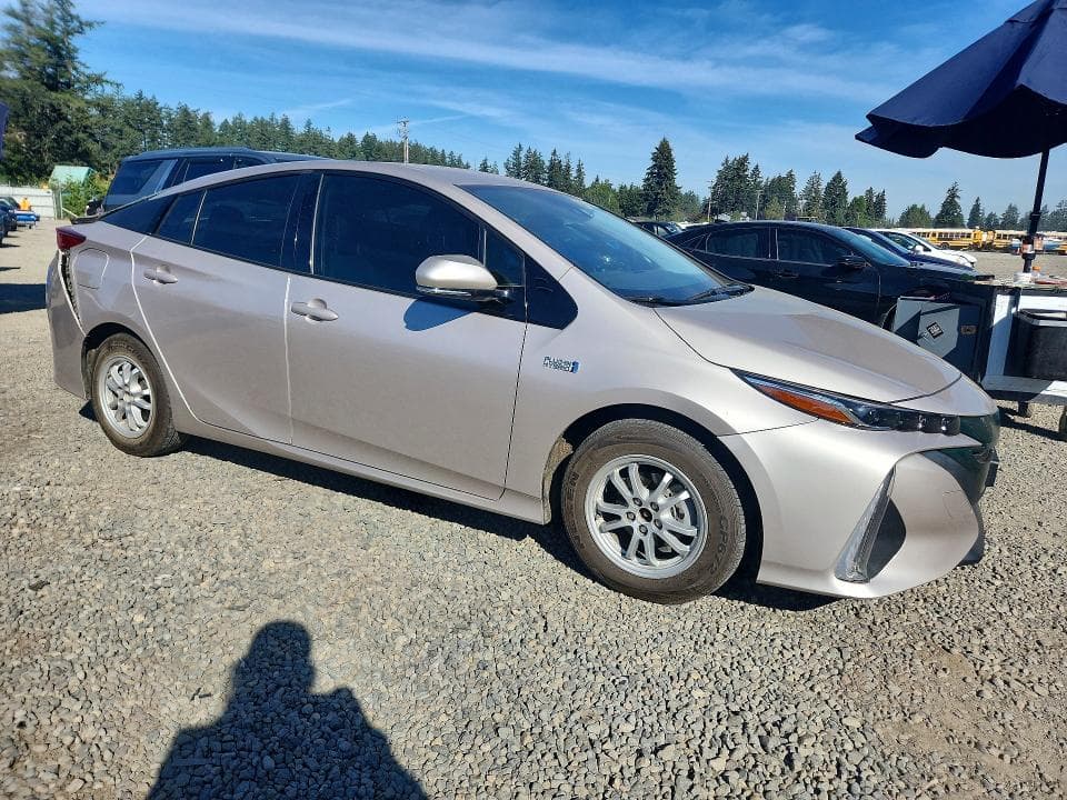 2018 TOYOTA PRIUS PRIME PREMIUM 4