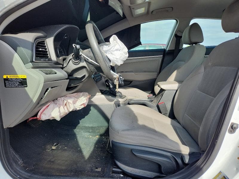 2017 HYUNDAI ELANTRA SE 7