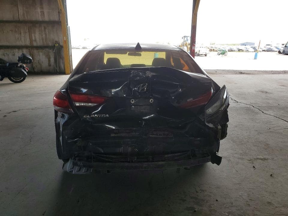 2017 HYUNDAI ELANTRA SE 6