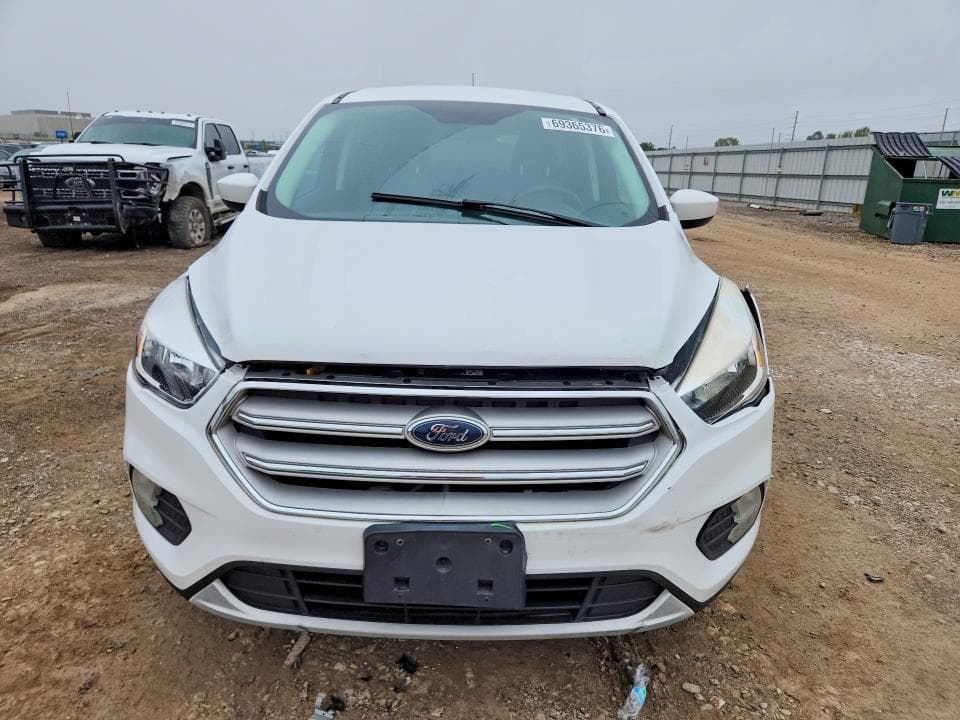 2019 FORD ESCAPE SE 5