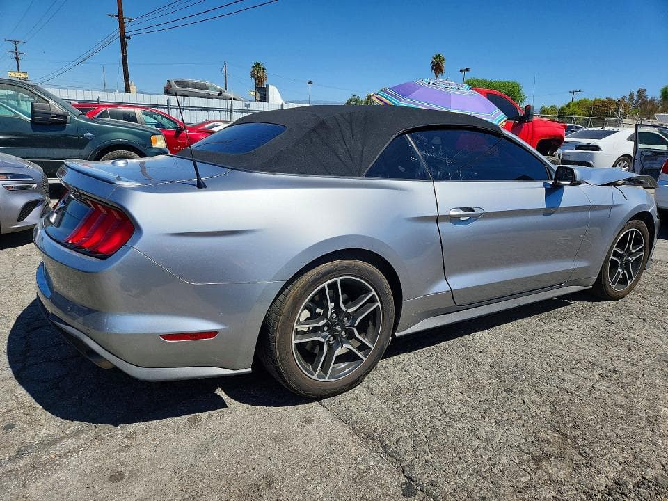 2020 FORD MUSTANG 3
