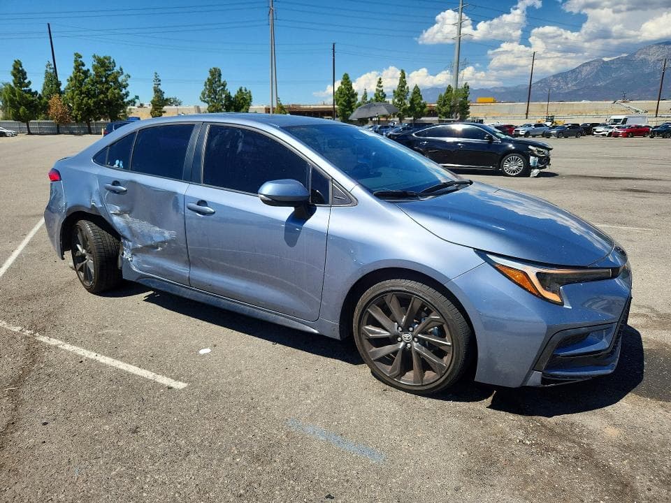 2024 TOYOTA COROLLA SE 4