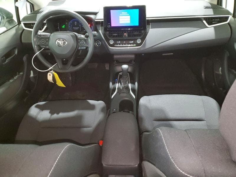 2026 TOYOTA COROLLA LE 8