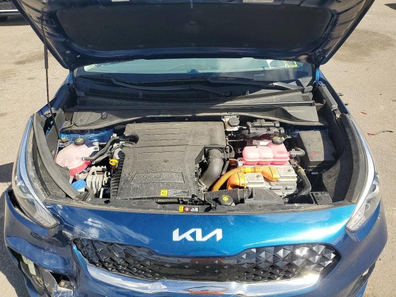 2022 KIA NIRO LX 12